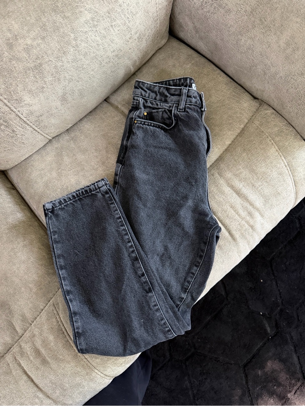 Zara Black High-Waist Jeans